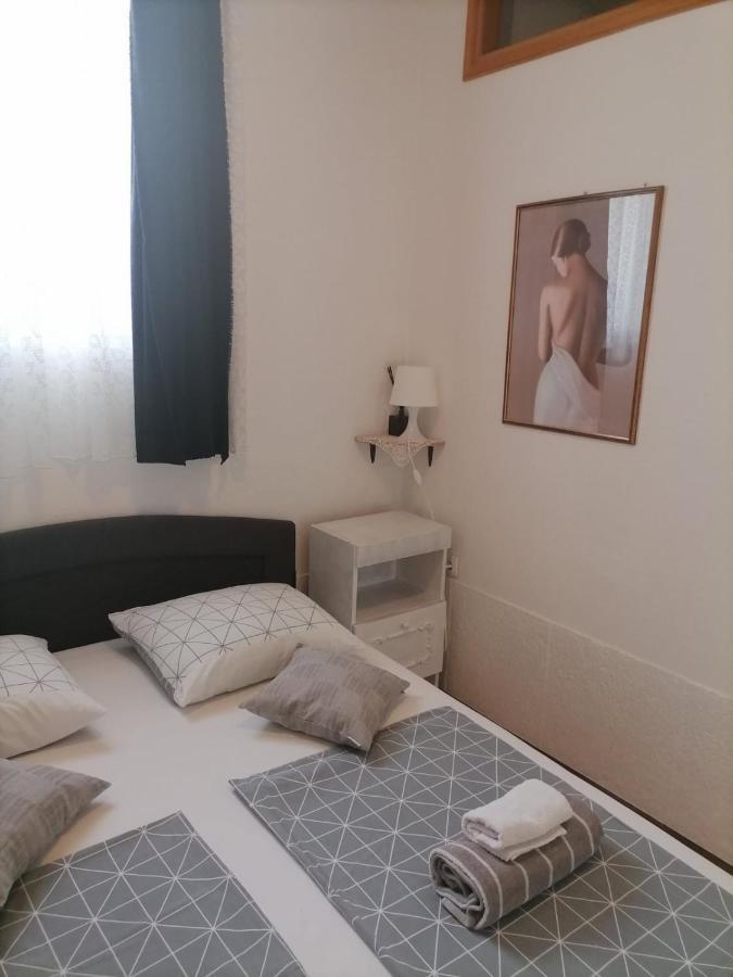 Rooms Mara Skradin Εξωτερικό φωτογραφία