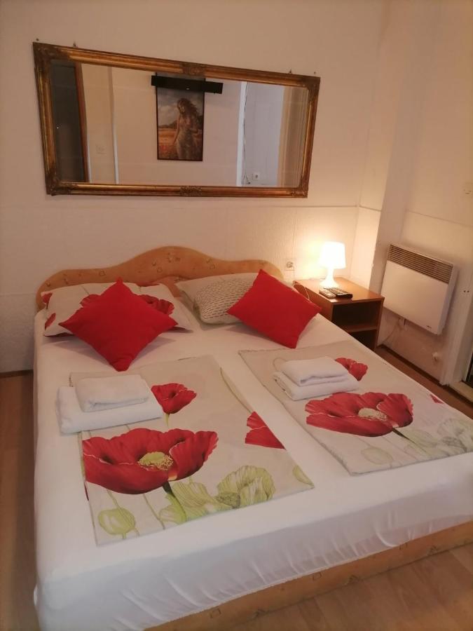 Rooms Mara Skradin Εξωτερικό φωτογραφία